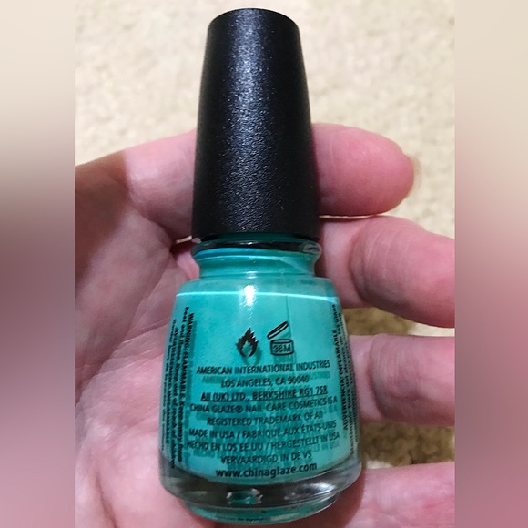 🆕🔥CHINA GLAZE BEAUTIFUL TRIO(TOO YACHT TO HANDLE)PEARL JAMMIN)WHITE ON WHITE - Picture 3 of 10